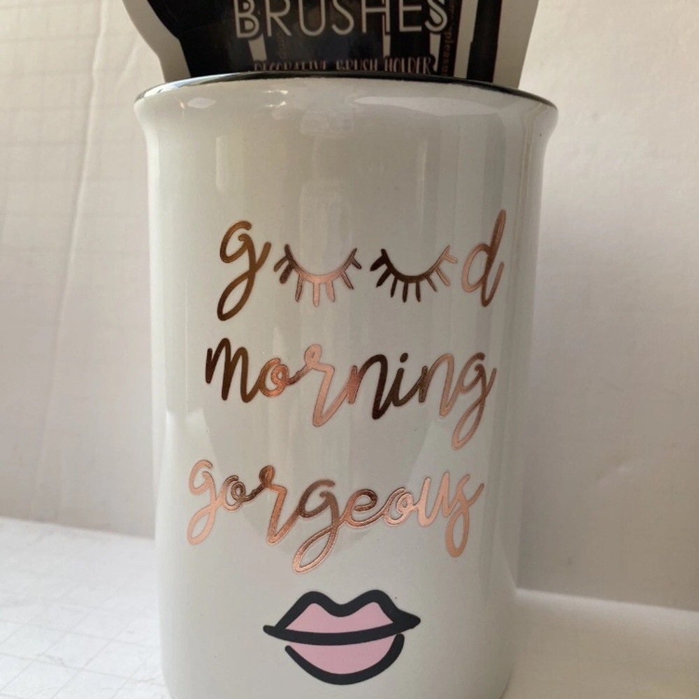 “Good Morning Gorgeous” White/Gold Ceramic Holder - Picture 4 of 4